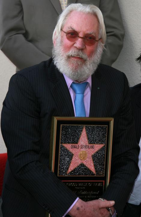 Donald Sutherland a primit o stea pe Walk of Fame