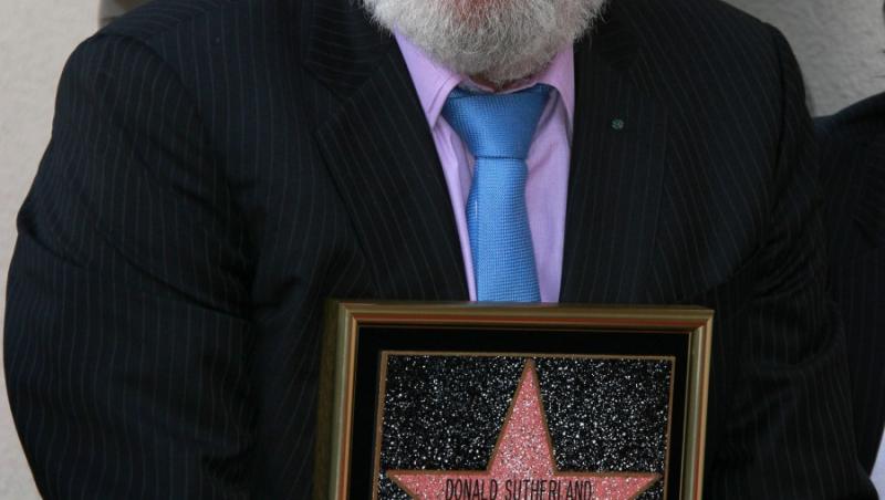 Donald Sutherland a primit o stea pe Walk of Fame