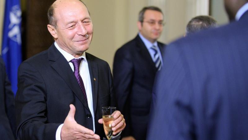 Traian Basescu: Oficial, Romania are 500.000 de romi. In realitate, avem 1,5 milioane