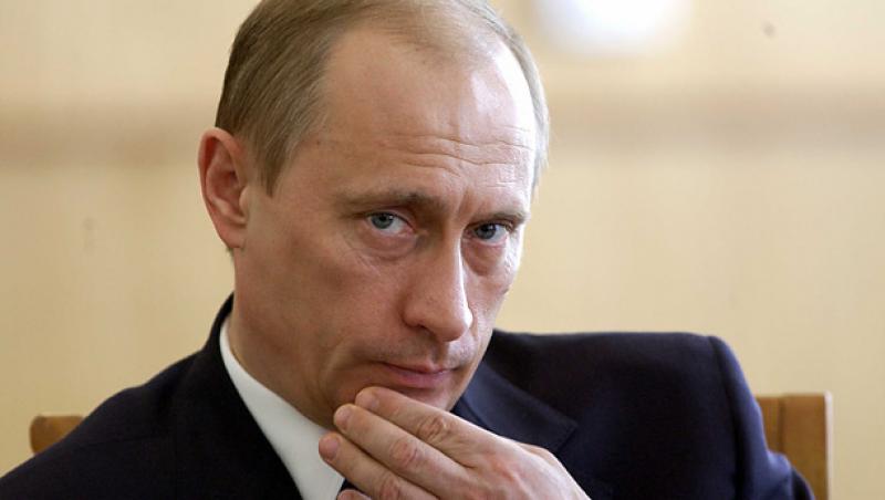 Vladimir Putin a spus un banc cu spioni, ironizand birocratia din Rusia