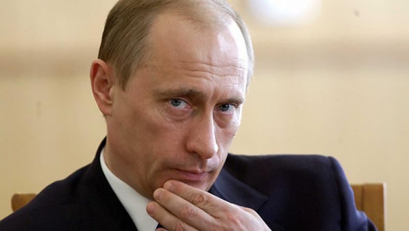 Vladimir Putin a spus un banc cu spioni, ironizand birocratia din Rusia