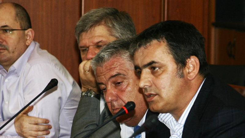 Senatorul PDL Mircea Andrei, acuzat de arestarea lui Nicolescu: Sunt tap ispasitor din cauza functiei