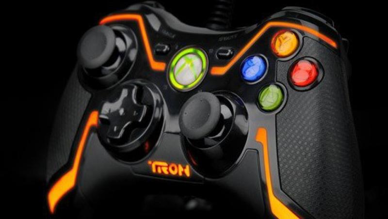 FOTO! Editie limitata: controller Tron, pentru Xbox 360