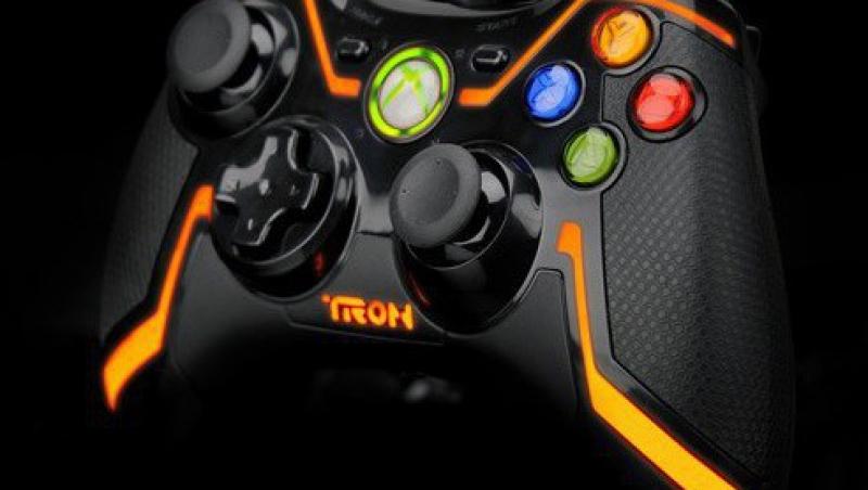 FOTO! Editie limitata: controller Tron, pentru Xbox 360