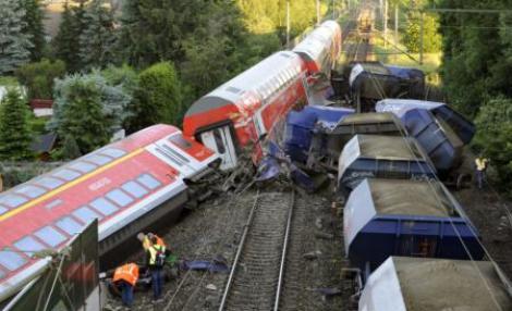 Accident feroviar in Germania: 10 morti si peste 20 de grav raniti