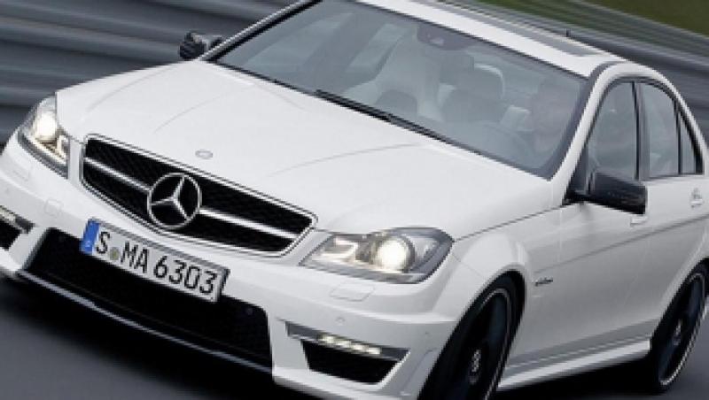 FOTO! Noi imagini cu Mercedes C63 AMG 2012