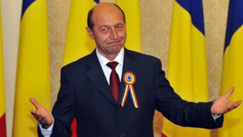 Basescu ii sugereaza lui Igas sa ii demita pe cei care i-au propus decorarea ofiterilor