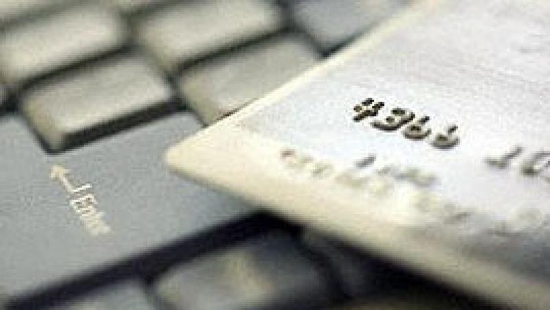 In 2010, platile online cu cardul au crescut cu 38%