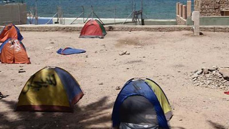 Un nou proiect de lege propune interzicerea camparii pe plajele din Romania