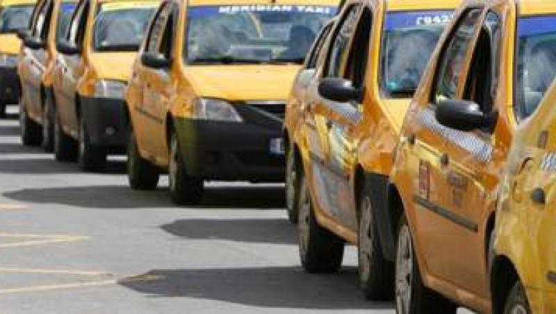 Taximetristii nu vor mai cumpara carburanti, joi, in semn de protest fata de cresterea preturilor