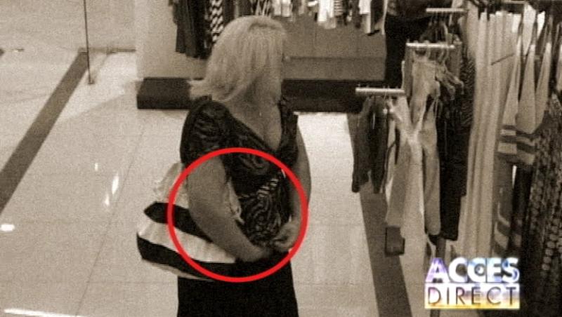 FOTO! Mirabela Dauer, prinsa furand intr-un magazin din Bucuresti!
