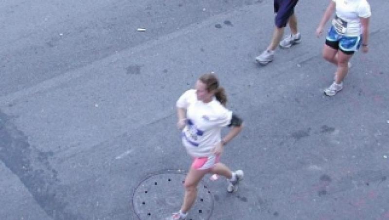 VIDEO! A alergat la maratonul de la Chicago cu cateva ore inainte sa nasca!