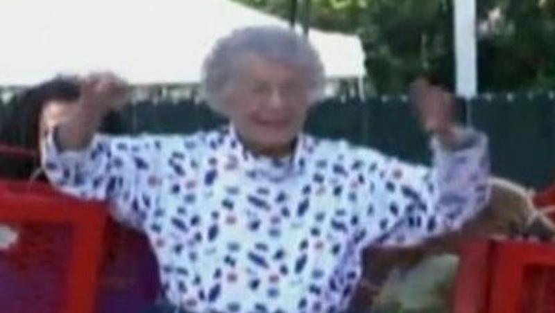 VIDEO! Saritura cu coarda elastica la 91 de ani, record in SUA