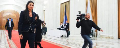 Doi consilieri din Timis au primit 45.200 lei pentru consultanta acordata europarlamentarului Elena Basescu