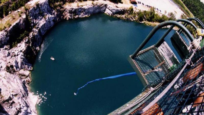 FOTO! Cele mai indraznete locatii pentru bungee jumping!