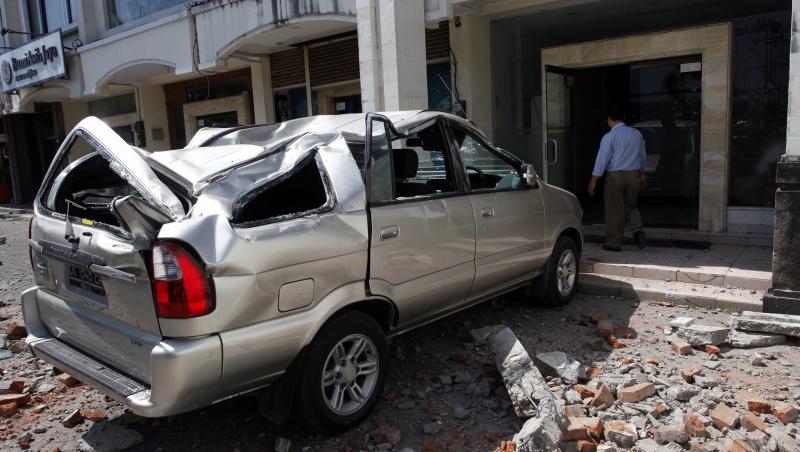FOTO! Cutremur cu magnitudinea 6,2 in largul insulei Bali: Zeci de persoane au fost ranite