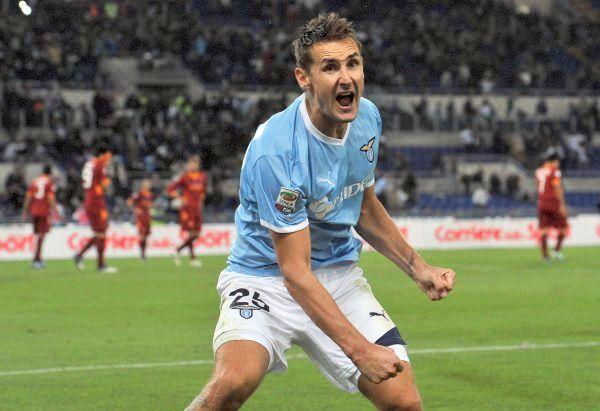 Lazio - AS Roma 2-1/ Klose aduce victoria lazialilor in minutul 90+3