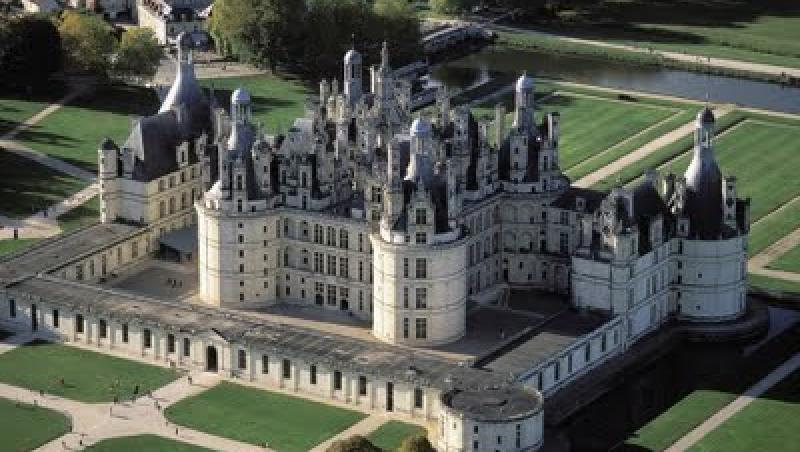 Top 10 cele mai impresionante palate si vile din lume