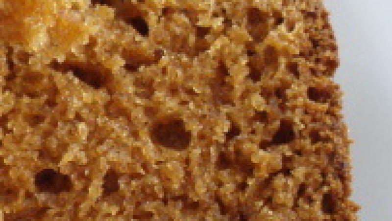 Desert: Prajitura cu miere si nucsoara