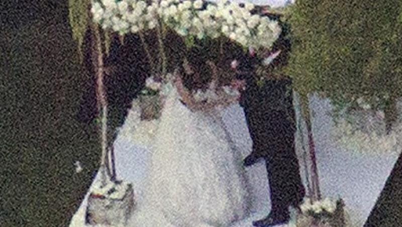 FOTO! Brenda din Beverly Hills 20910 a facut nunta in negru!
