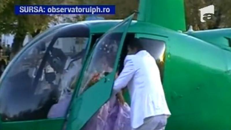 VIDEO! Ultima moda la nuntile de rromi: Mirii au aterizat cu elicopterul