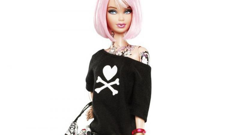 FOTO! Cea mai noua papusa Barbie starneste controverse