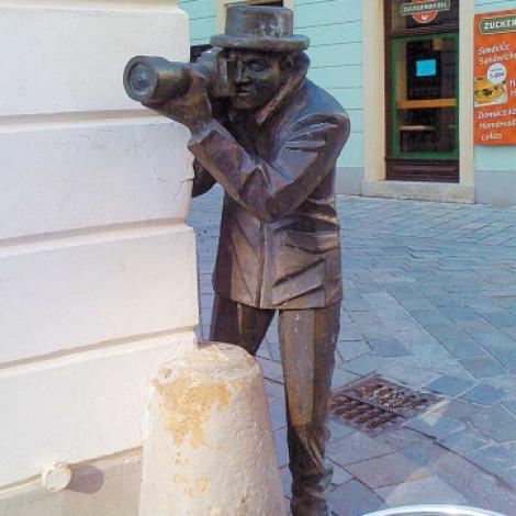 FOTO! Statuile vesele - atractia Bratislavei