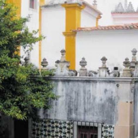 Palatul Regal de la Sintra - constructie romaneasca in stil portughez