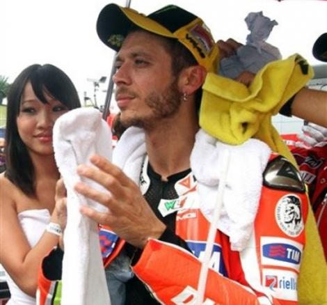 Rossi, devastat dupa decesul lui Simoncelli: "Era ca un frate pentru mine"