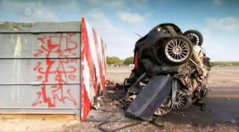 VIDEO! Crash-Test EXTREM: Impact la 195 km/h cu un zid de beton!