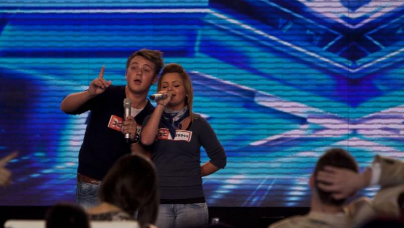 FOTO! Vezi cum aratau finalistii X Factor inainte si dupa schimbarea radicala de look!