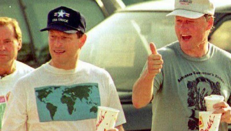FOTO! Bill Clinton si Al Gore - ipostaze jenante la jogging, in anii '90!