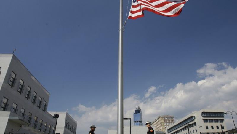 UPDATE! Politia sarba a arestat 17 persoane dupa atacul fara precedent la ambasada SUA de la Sarajevo