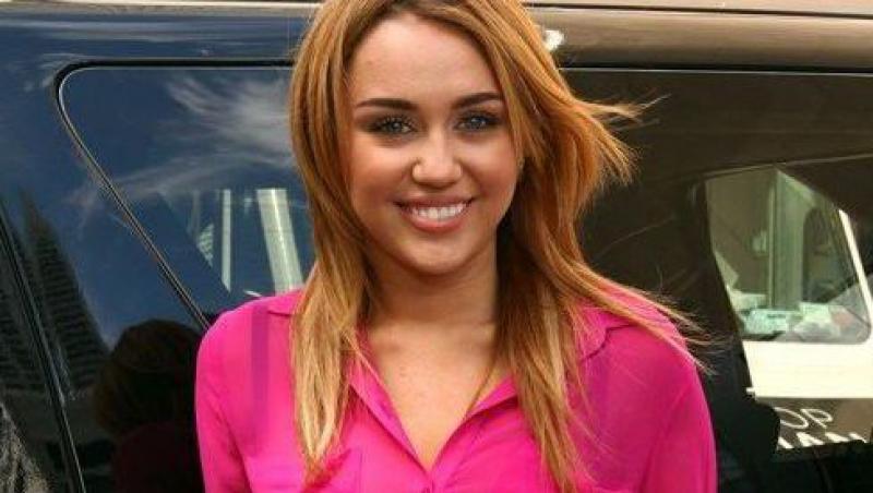 Miley Cyrus va face un cover dupa albumul lui Bob Dylan