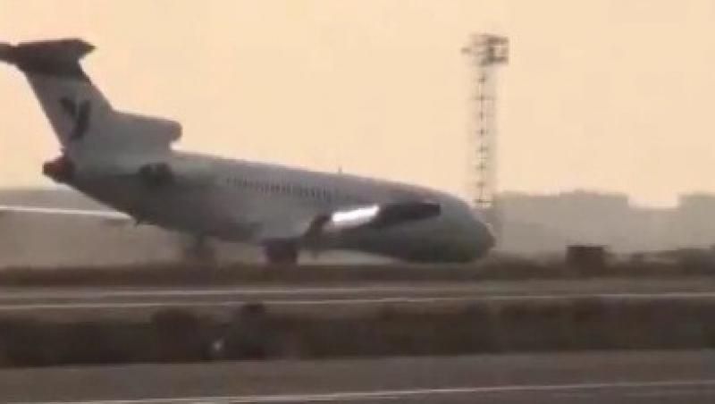 VIDEO! Teheran: Un Boeing 727 a aterizat fara rotile din fata!