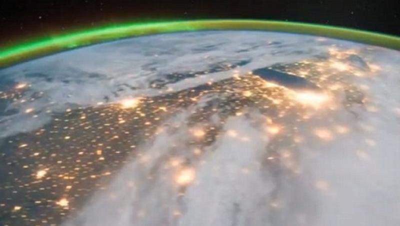 VIDEO! Vezi cum arata pamantul din Cosmos!