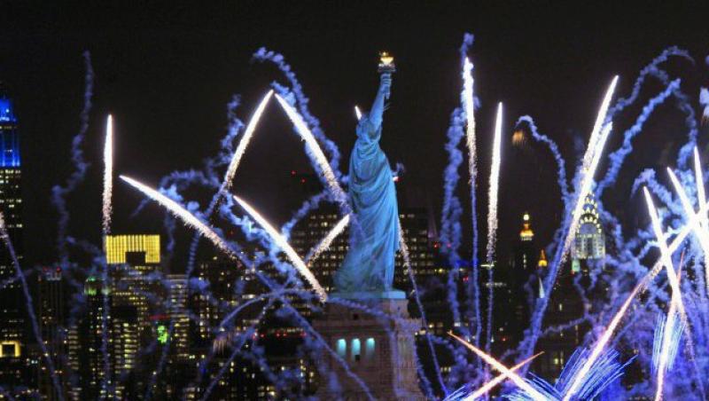 FOTO & VIDEO! Americanii au sarbatorit Ziua Statuii Libertatii la New York