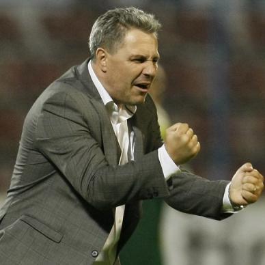 VIDEO! Lui Sumudica ii lipseste Giulestiul