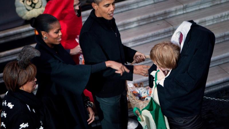 GALERIE FOTO! Barack si Michelle Obama NU s-au costumat de Halloween