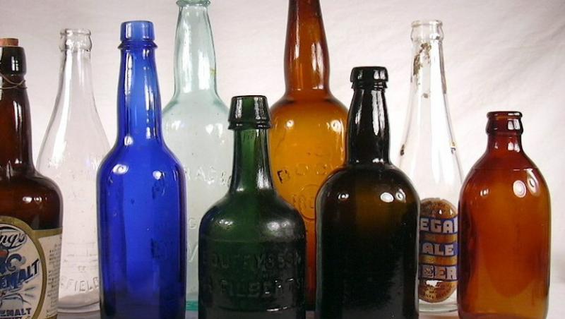 Sticlele de bere ar putea curata apa poluata