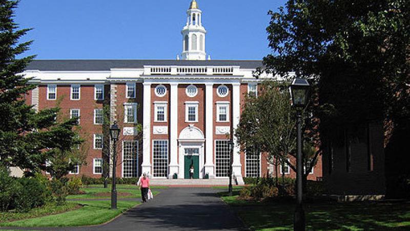 Harvard nu mai este cea mai buna universitate din lume