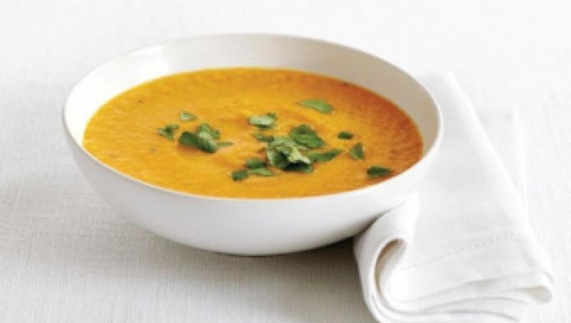 Reteta zilei: Supa de linte si cartofi dulci
