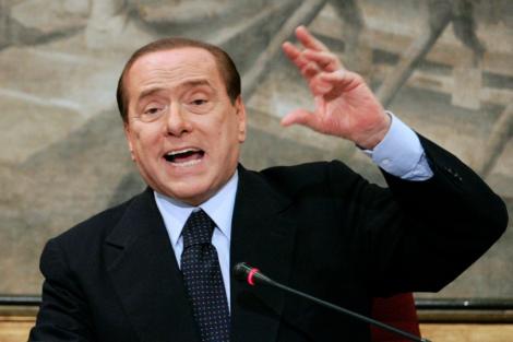 Silvio Berlusconi schimba numele partidului in "Go pussy!"