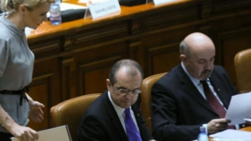 Andreea Paul Vass: Oda inchinata Elenei Basescu