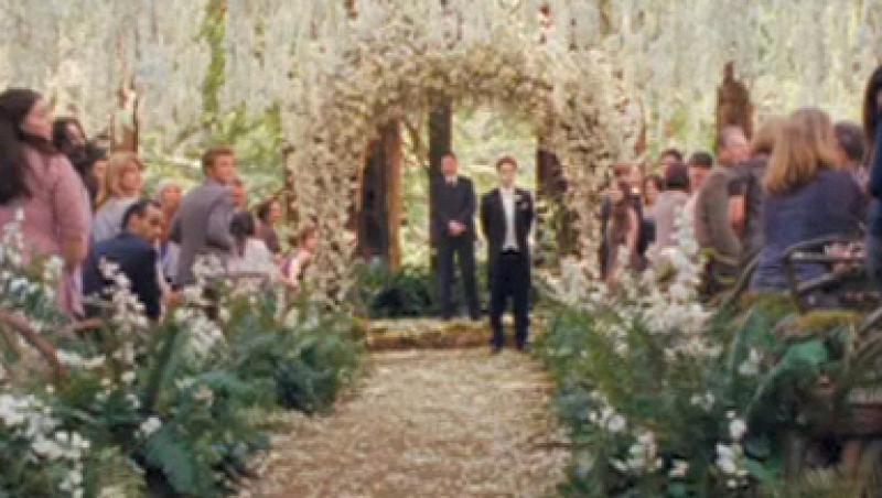 Vezi noi imagini de la nunta cuplului Bella si Edward din Twilight!