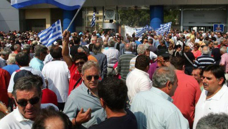 Daily Mail: Grecii au 15 motive sa spuna 