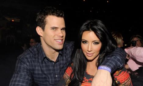 E OFICIAL! Kim Kardashian divorteaza de Kris Humphries!