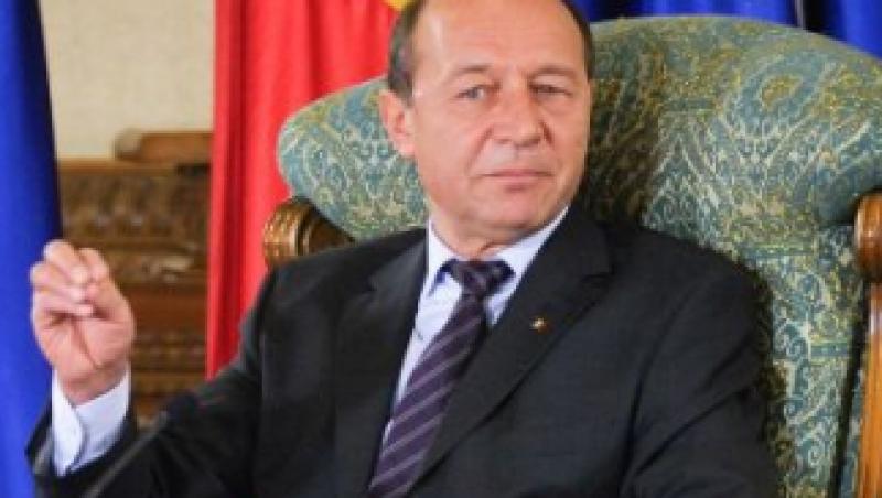 Basescu le multumeste romanilor ca au acceptat si suporta austeritatea
