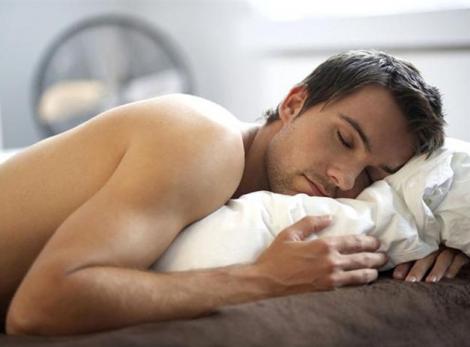 Vrei un somn bun? Iata 5 lucruri pe care nu ar trebui sa le faci in pat!