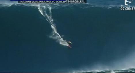 VIDEO! Portugalia: Un surfer a "navigat" pe un val de aproape 30 de metri